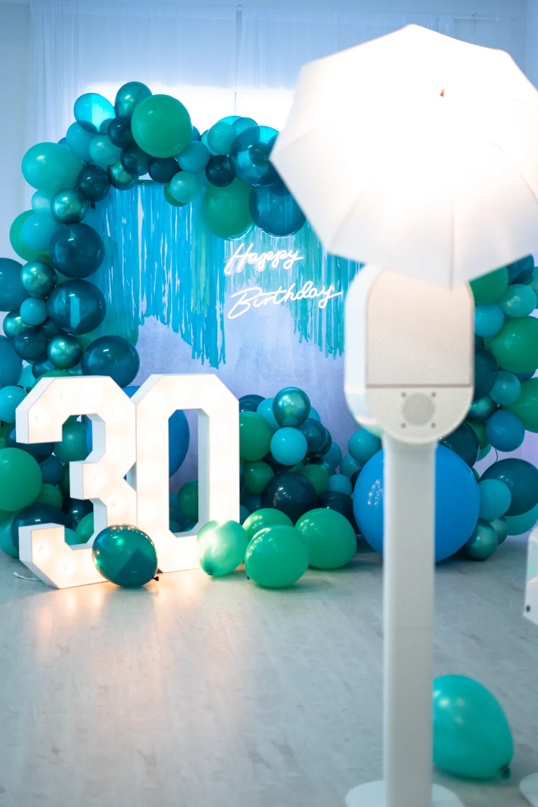 Balloon wall for a 30th birthday